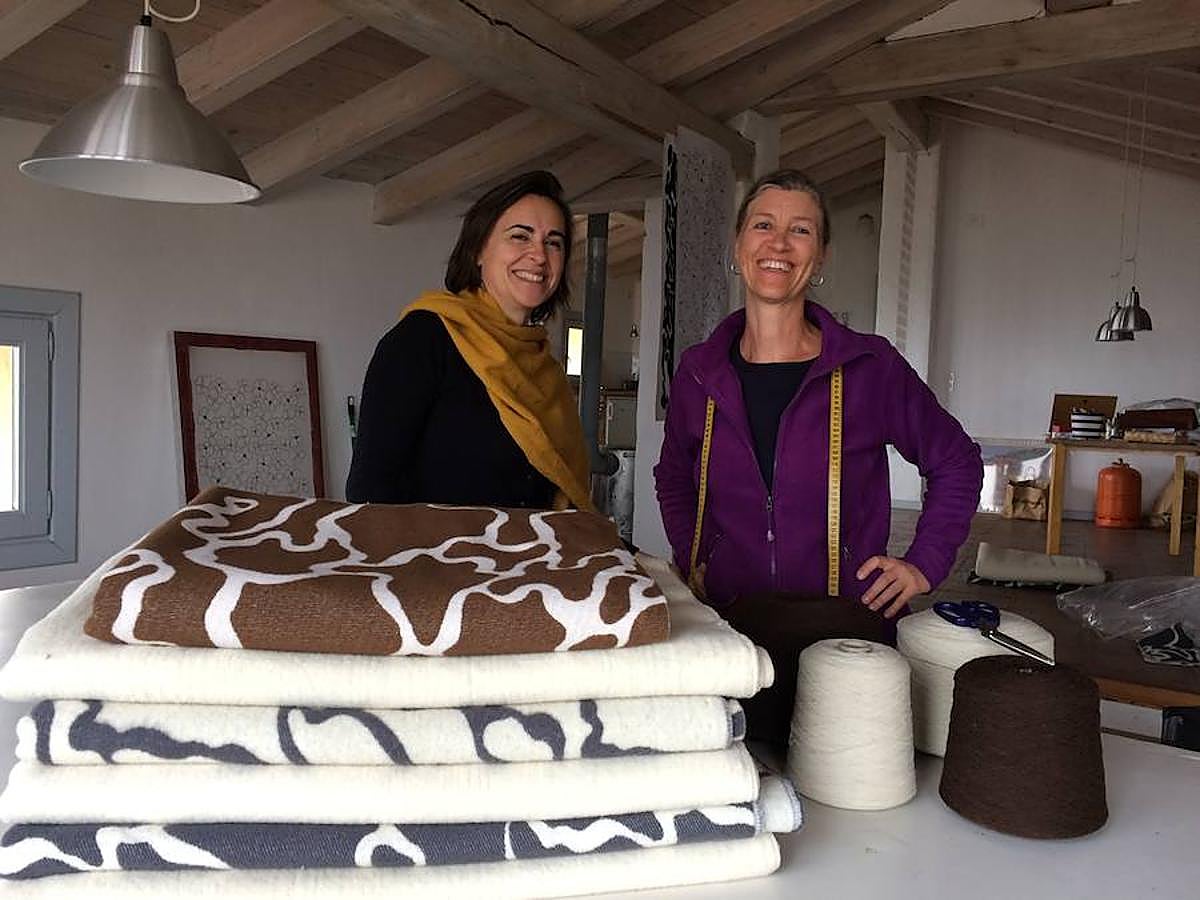 Mantas de lana extremeña con diseño nórdico