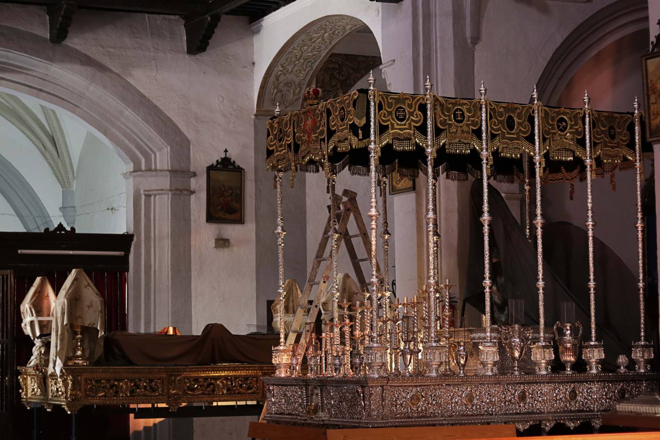 Iglesia de San Agustín- Paso de María Santísima de la Aurora, Madre de la Iglesia