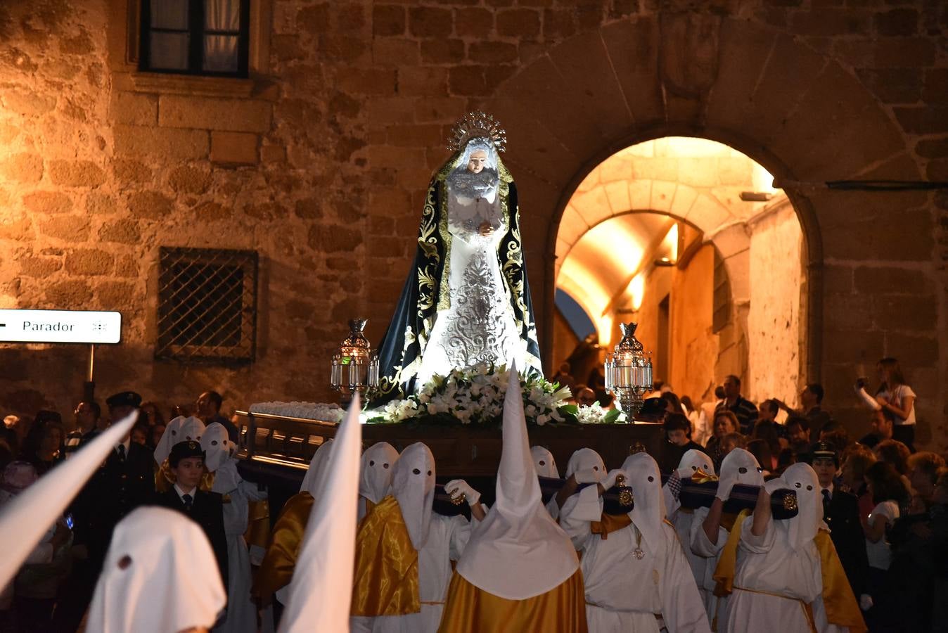 Martes Santo en Plasencia: Cofradía del Santísimo Cristo de la Columna