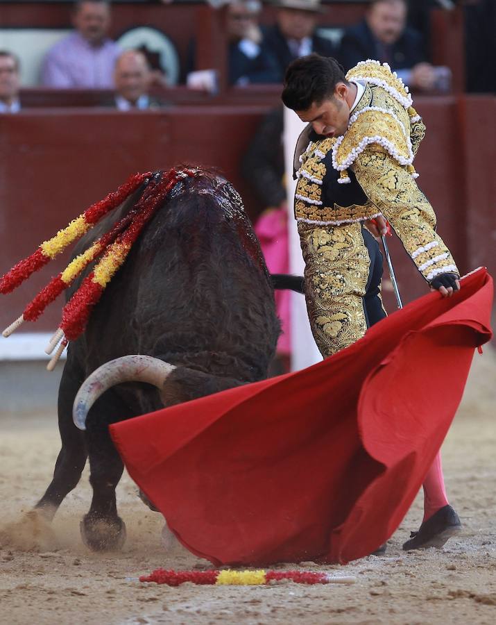 Soberbia faena del mejor Talavante en Madrid