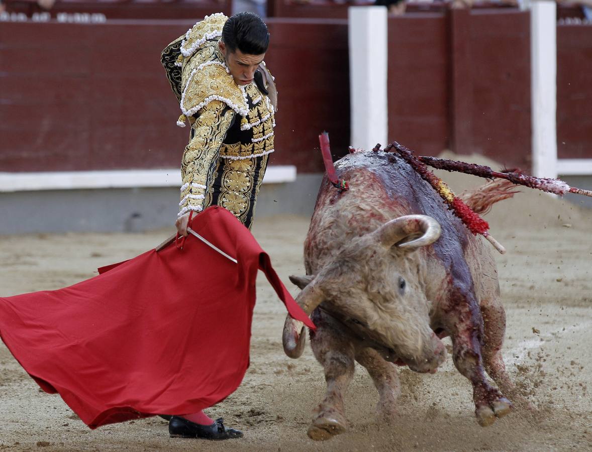Alejandro Talavante, operado de una cornada en la pierna derecha