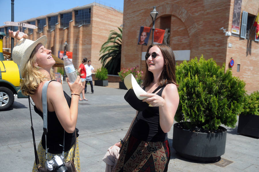 Los temómetros rozaron ayer los 41 grados en localidades tan distantes como Plasencia y Jerez de los Caballeros