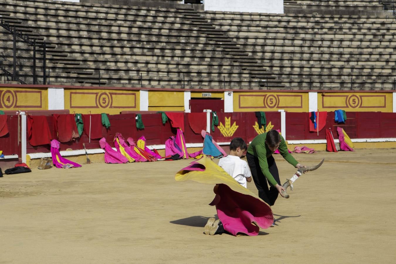 Tras casi 20 años de historia, la escuela sigue formando a jóvenes que sueñan con alcanzar el éxito de antiguos alumnos como Talavante o Ginés Marín