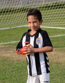 Imagen secundaria 2 - Dani, un súper niño con la mano de Iron Man