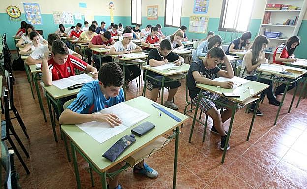 Alumnos de un colegio concertado de Cáceres.