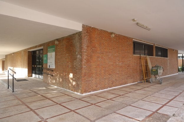 Salón de actos de la Universidad en Cáceres, que está siendo reformado. :: 