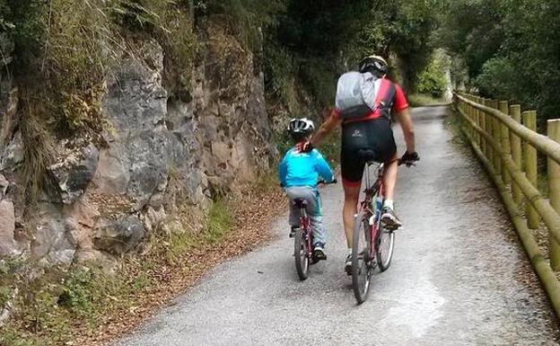 Ocho rutas en bici por la Reserva de Monfragüe
