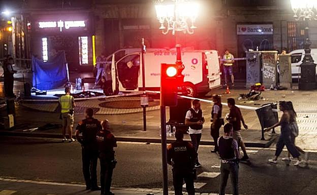Furgoneta con la que se cometió el atentado en La Rambla.