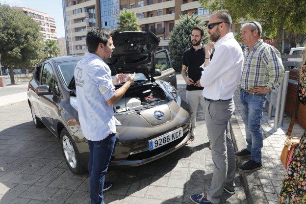 El encuentro trata de impulsar una forma de movilidad muy escasa en Extremadura.