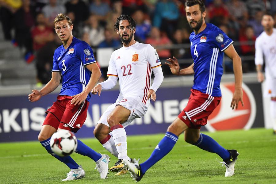 'La Roja' golea sin piedad a Liechtenstein y se acerca al Mundial tras la victoria más abultada de su historia como visitante.