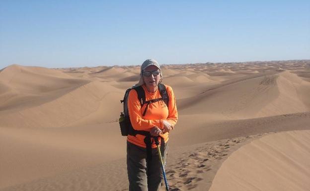 Françoise en una ruta por el Sáhara.: HOY