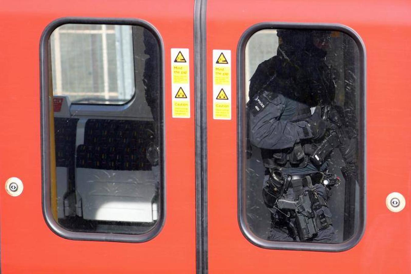 Un artefacto ha explotado en la estación de Parsons Green dejando escenas de pánico