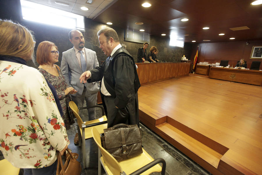 La exalcaldesa Carmen Heras ha declarado en la primera jornada del juicio por los ruidos de La Madrila