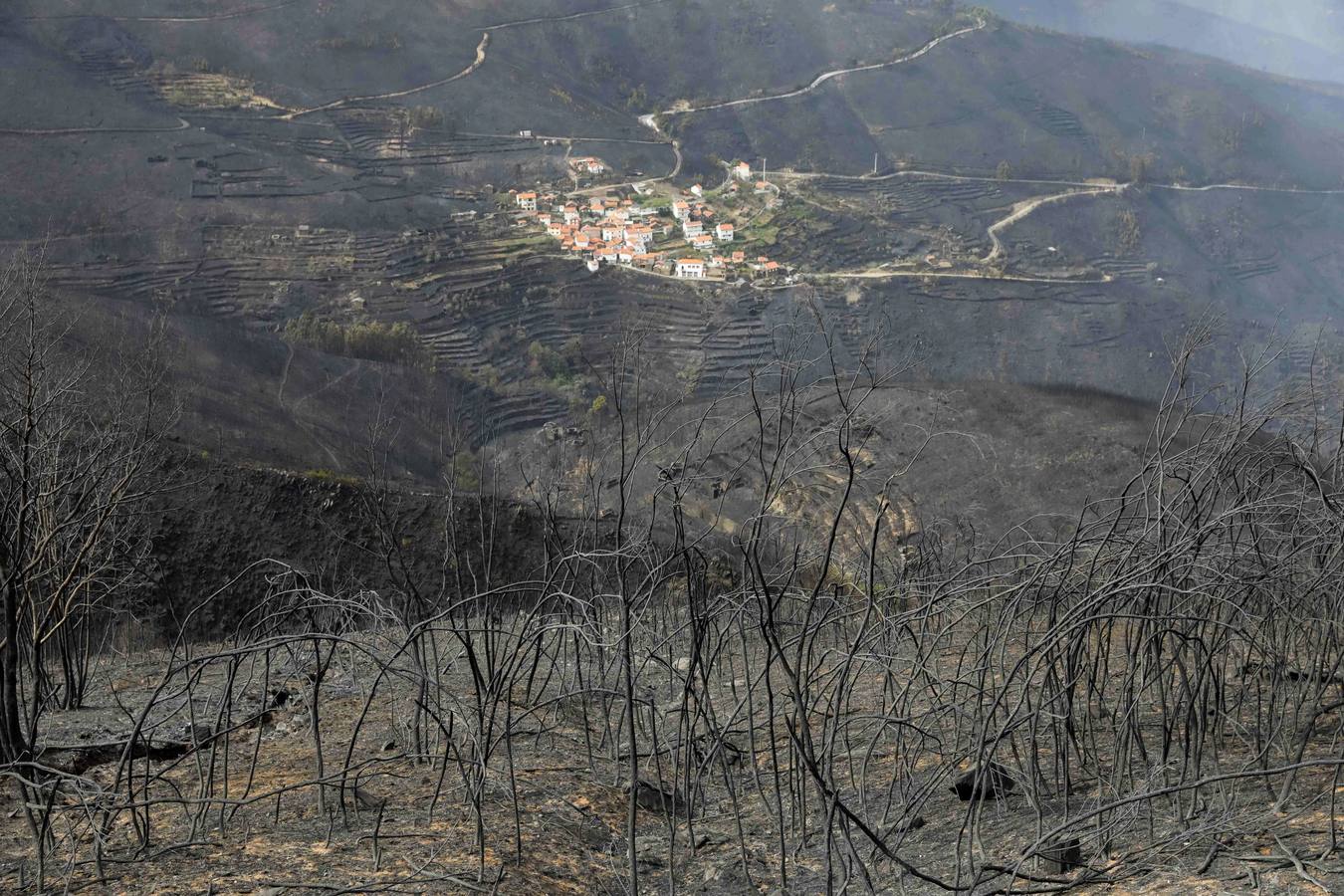 Vista de una aldea en Serra do Açor, Arganil, en el centro de Portugal