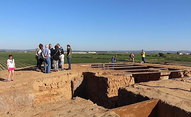 Yacimiento de El Turuñuelo, en Guareña:. HOY