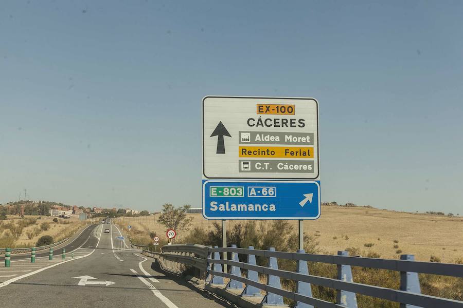 Extremadura tiene una lista de obras que llevan décadas atascadas, algunas de las cuales nunca se terminarán o tendrán el uso para el que fueron concebidas
