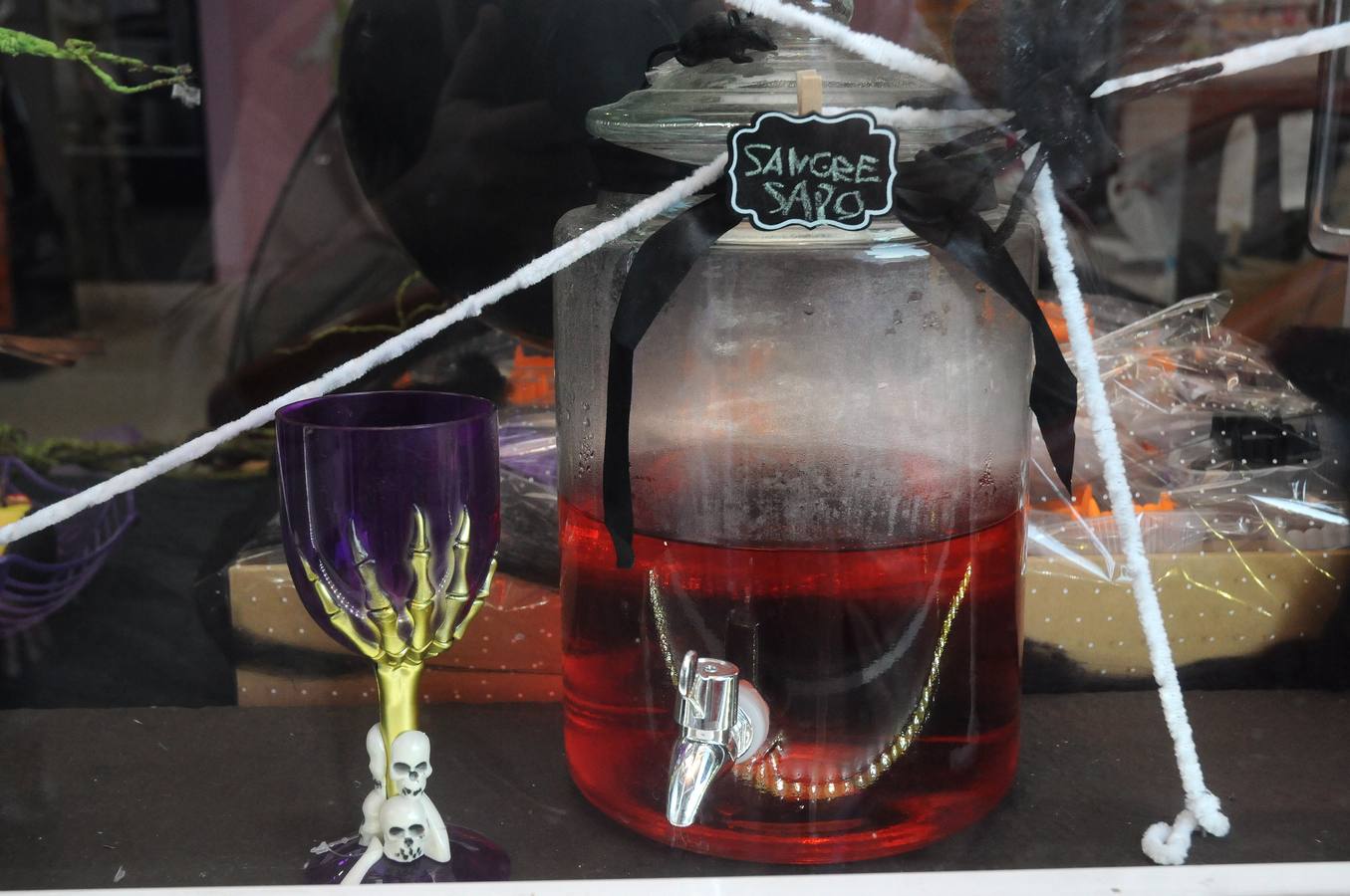 La pastelería Glassé de Mérida ha creado una línea de dulces para Halloween. Una tradicion de influencia norteamericana que se afianza con los años en nuestra tierra.