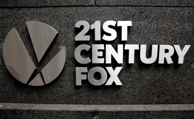 Placa en la entrada de la sede de 21st Century Fox. 