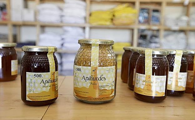 Miel de Las Hurdes:. L. CORDERO