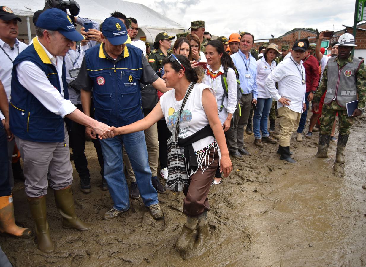 El desbordamiento del río La Paila en el municipio de Corinto, departamento del Cauca (Colombia) ha dejado cuatro muertos, entre ellos un bebé.