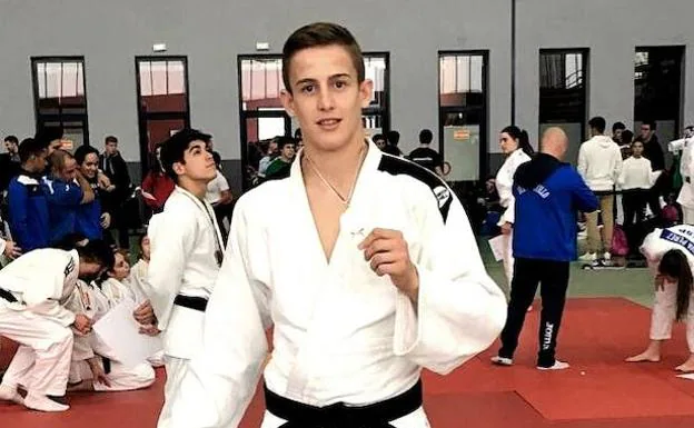 DAniel Nieto, del Club Stabia de Mérida, lograba la medalla de oro en la Supercopa de España Junior. :: FEXJUDO 