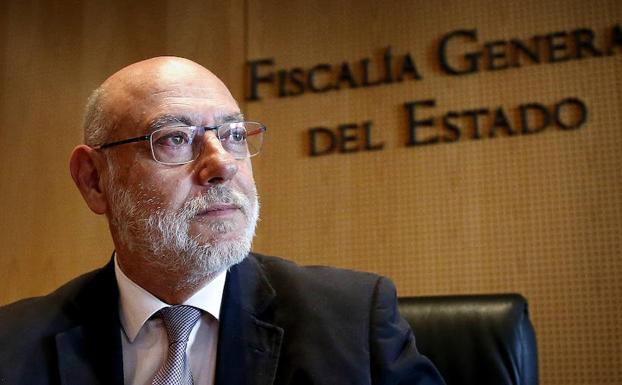 Maza, durante su comparecencia en la Fiscalía para anunciar la renuncia del fiscal anticorrupción español, Manuel Moix. 