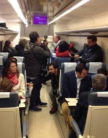 Imagen secundaria 2 - Extremadura, unida en Madrid en la marcha que reivindica un tren digno