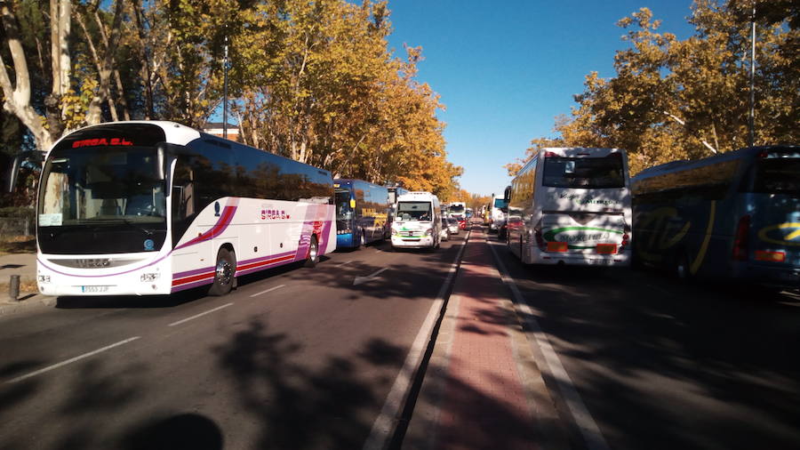 Llegada a Madrid de extremeños para la protesta por un tren digno