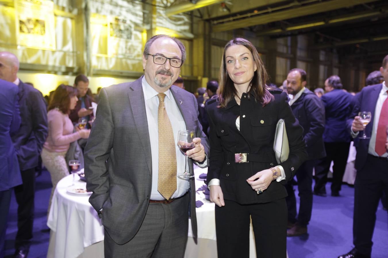 Después de la gala de emprega de premios, todos los invitados puedieron disfrutar de un agradable cóctel.