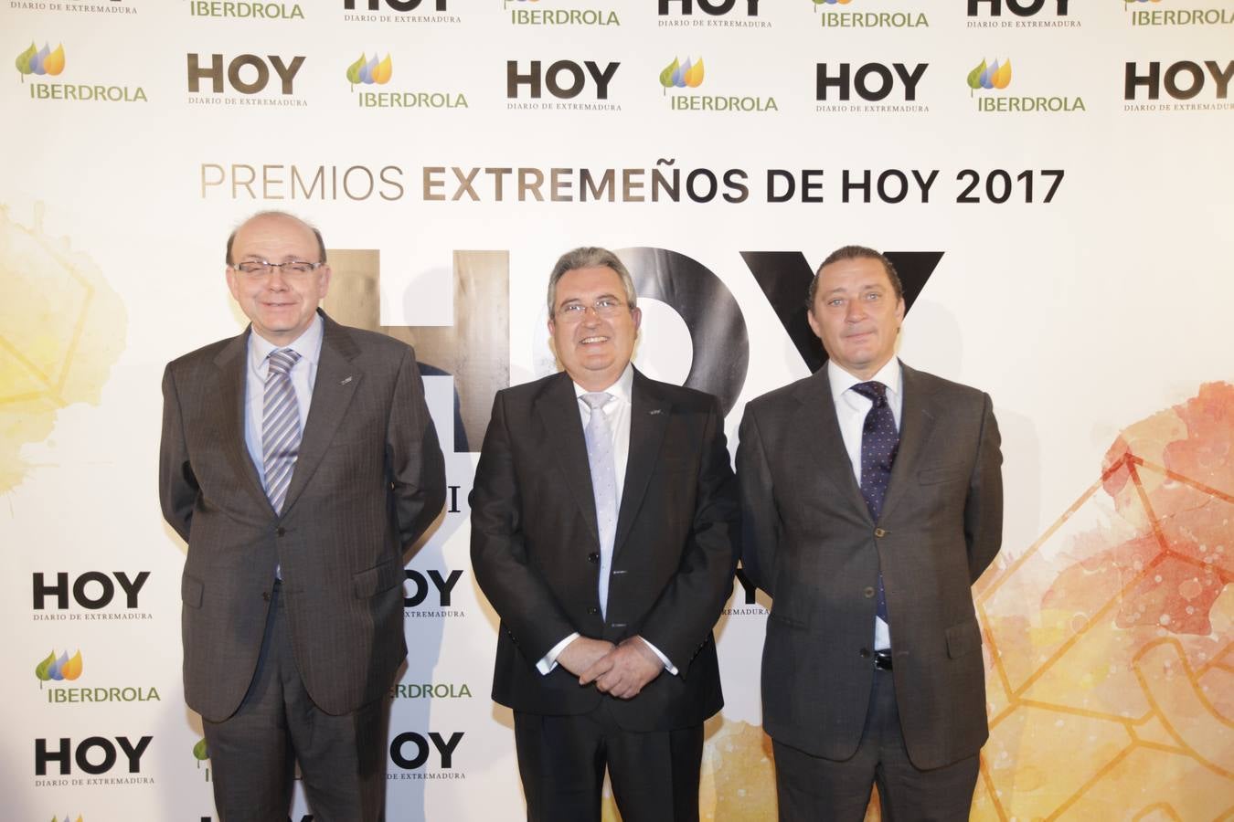 Los invitados que asistieron a la gala de Extremeños de HOY, posaron en el photocall 