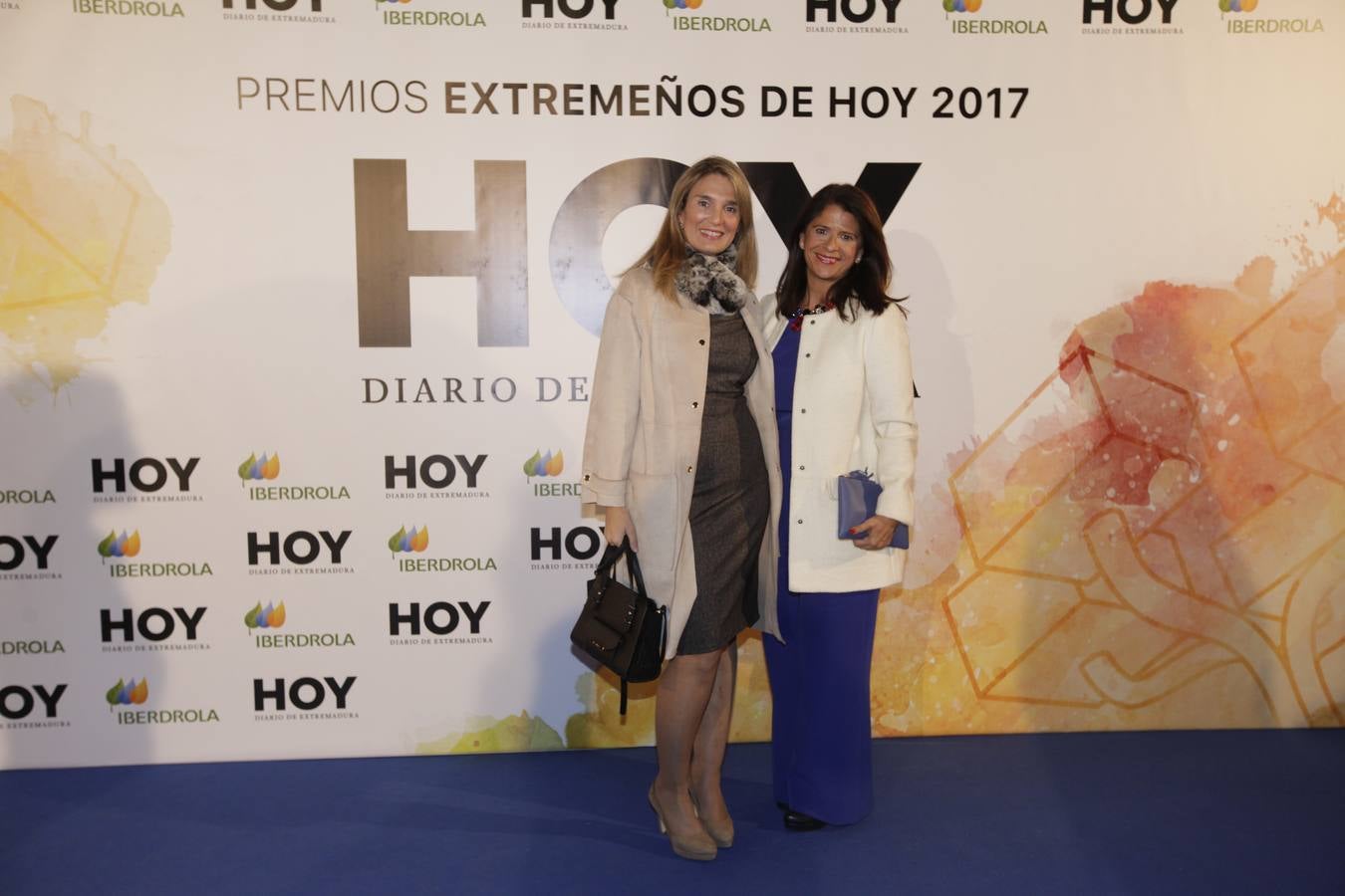 Los invitados que asistieron a la gala de Extremeños de HOY, posaron en el photocall 