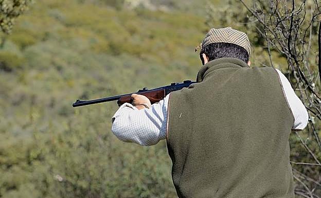 Tres de cada diez cazadores extremeños ha recibido insultos o amenazas en las redes sociales