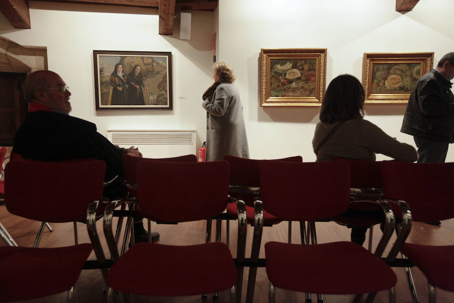 Pertenecen a la Fundación Caja Extremadura y se trata de obras de Bermudo, Sánchez-Varona o Hermoso, entre otros