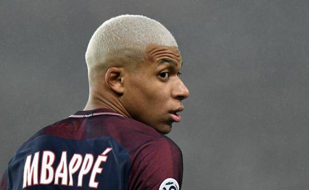 Kylian Mbappé, durante un partido con el PSG. 