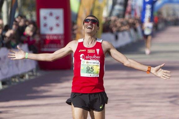 Maratón. Pablo Villalobos se proclamó campeón de España de Maratón en Castellón seis años después de su primer título en 2011 en Sevilla. Su objetivo era el Trail.