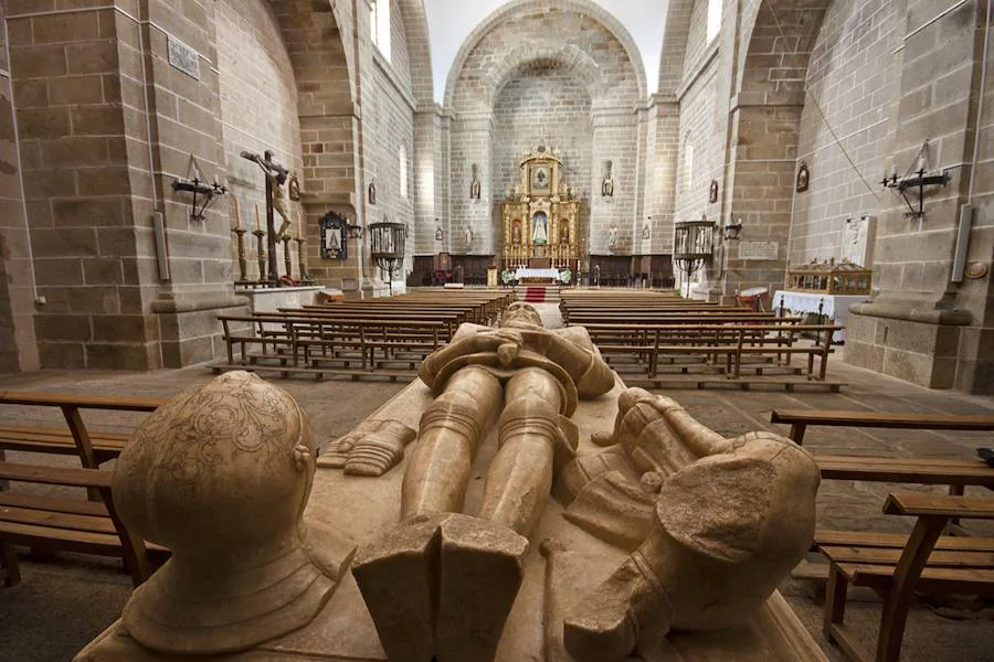 Iglesia de Santa María de Almocóvar, en Alcántara ::.