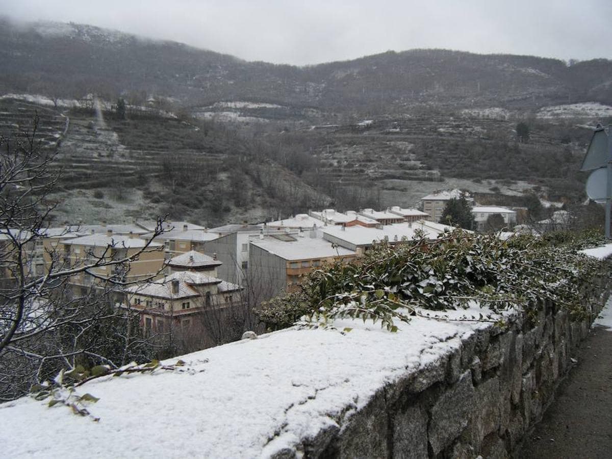 El 10 de enero de 2010 la mayor parte de Extremadura se cubrió de blanco. En la imagen, Baños de Montemayor.