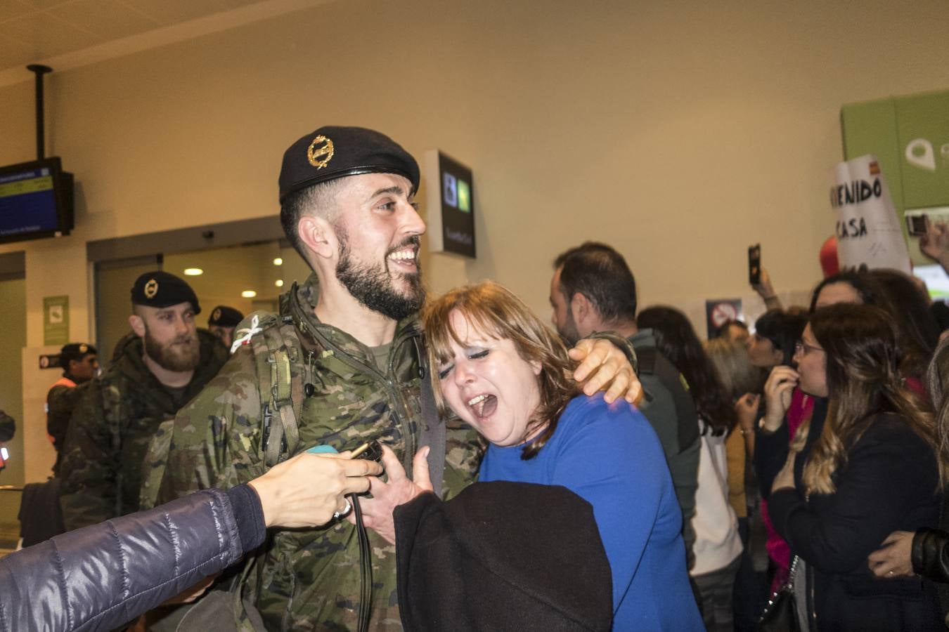 Los primeros militares de la Brigada Extremadura regresan de Letonia el mismo día que se despide el general jefe Francisco Dacoba 