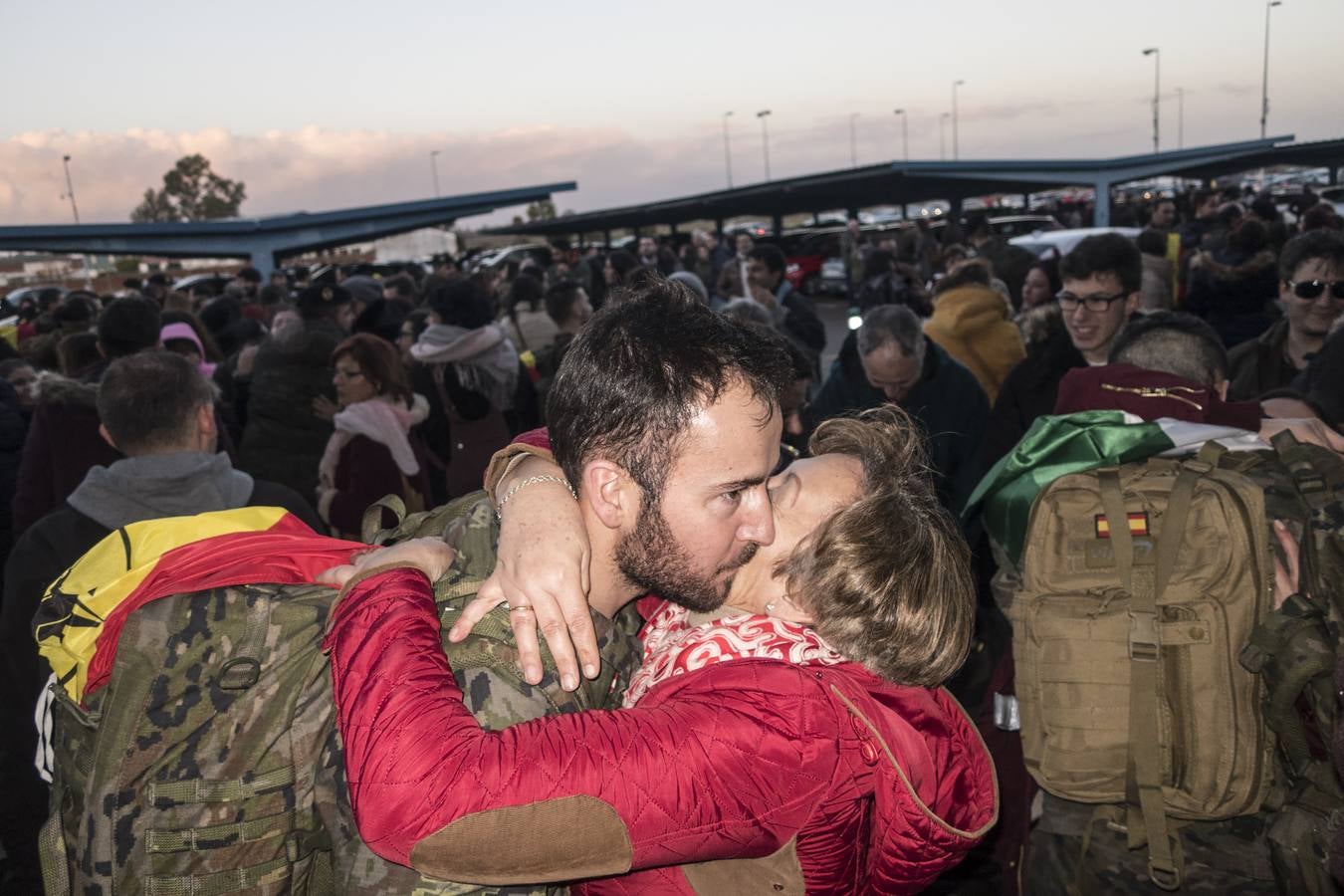 Los primeros militares de la Brigada Extremadura regresan de Letonia el mismo día que se despide el general jefe Francisco Dacoba 
