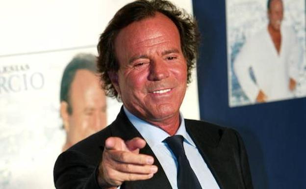 Piden el ADN de Julio Iglesias