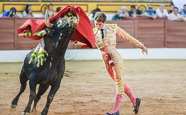 La Feria del Toro de Olivenza recupera la clase magistral para el público más joven