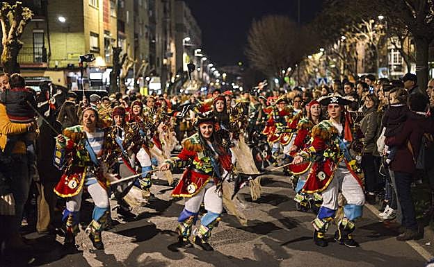 Las Candelas ficha grupos de Mérida tras el plantón de la Falcap