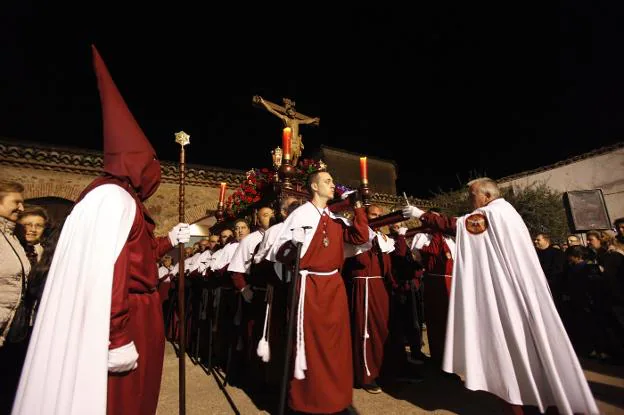 La cofradía del Humilladero de Cáceres celebra sus 525 años 