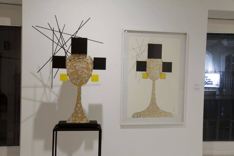 La muestra de escultura y pintura puede verse en la sala El Brocense 