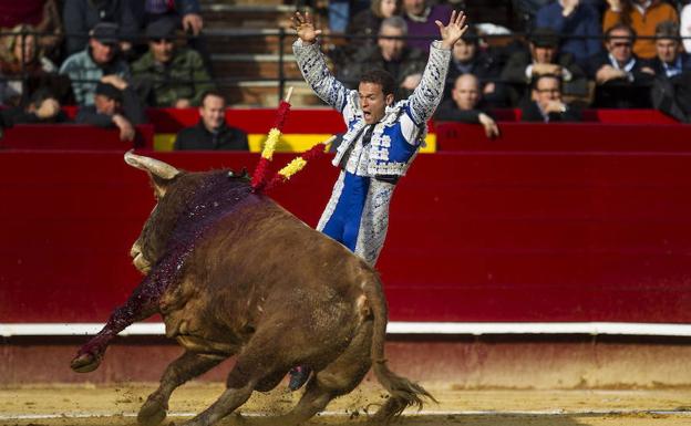 Antonio Ferrera, en el tercio de banderillas: HOY