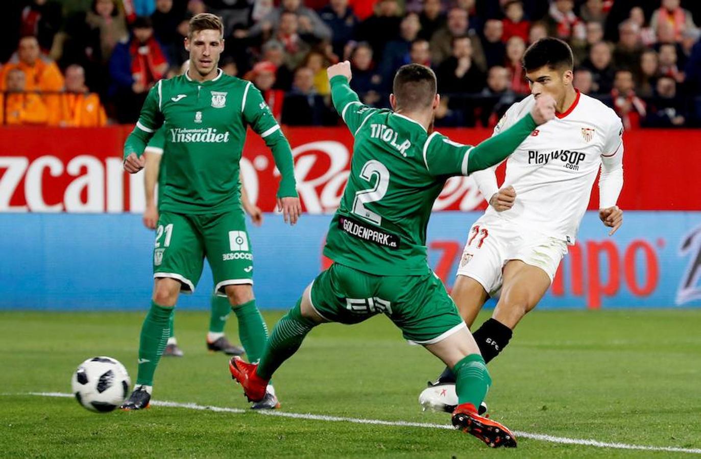 El conjunto hispalense cerró su pase a la final de la Copa del Rey derrotando por 2-0 a los pepineros.