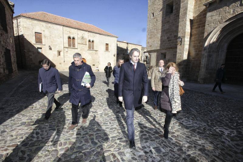 De la Serna ha hablado de las inversiones estatales en la región