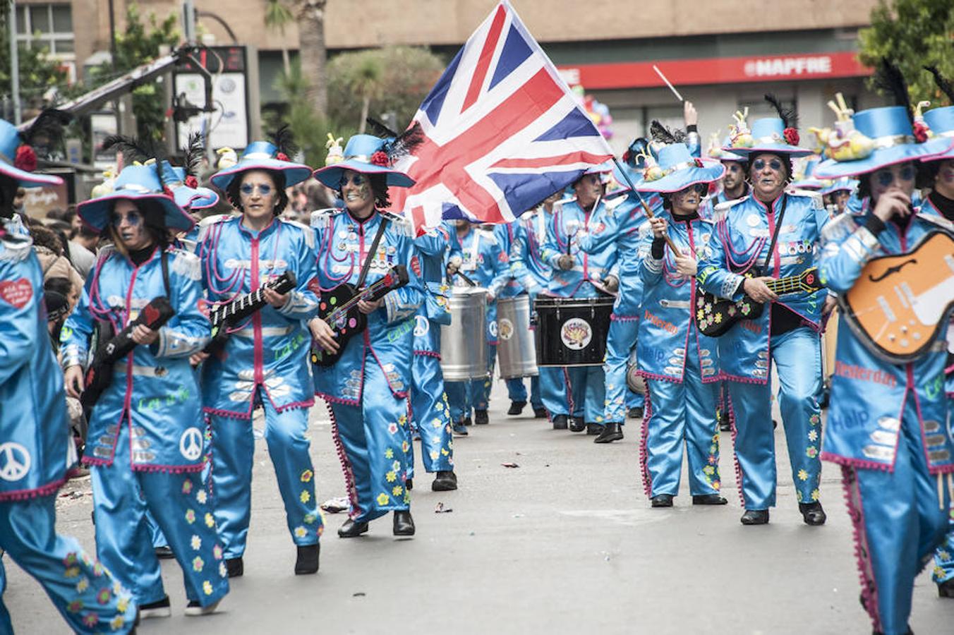 Vendaval ss la comparsa más veterana del Carnaval de Badajoz. Ellos fueron unos de los promotores de esta fiesta y la han visto crecer. En esta ocasión se han inspirado en Los Beatles