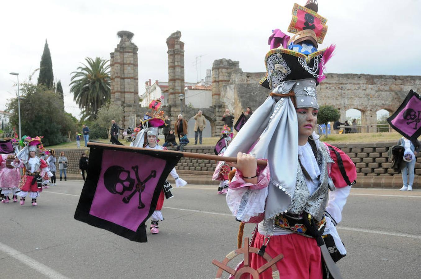 Las agrupaciones que participaron en el pasacalles de Mérida