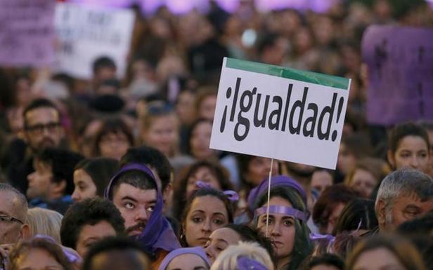 «El sistema es masculino. Al final te autodescartas»